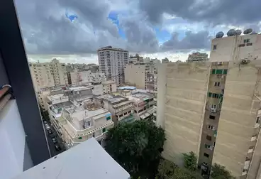 Apartments For sale - 3 rooms - floor 10