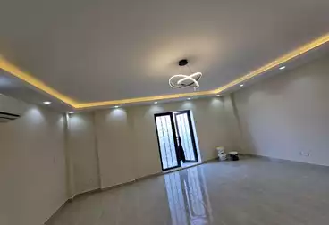 عقارات للبيع - 2 غرف - بالدور 1
