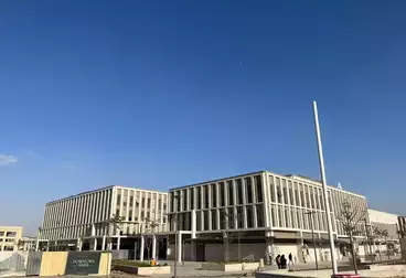 عيادات للإيجار - 2 غرف - بالدور 1