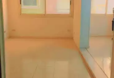Apartments For sale - 2 rooms - floor 6