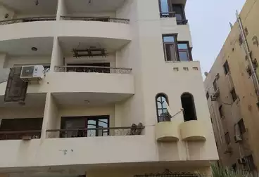 Apartments For sale - 3 rooms - floor 1