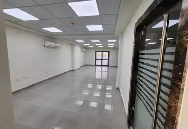 Offices For rent - 6 rooms - floor 8