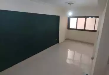 undefined undefined - 2 rooms - floor 8