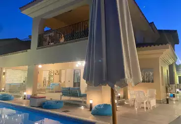فلل للإيجار - 6 غرف