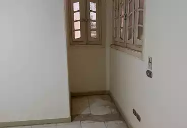 Apartments For sale - 2 rooms - floor 4