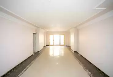 Apartments For sale - 3 rooms - floor 1
