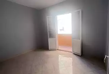 Apartments For rent - 3 rooms - floor 5