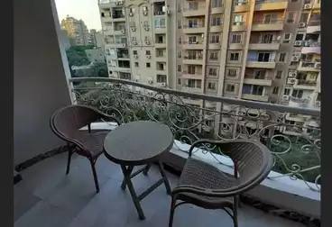 شقق مفروشة للبيع - 3 غرف - بالدور 7