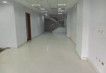 Commercial For rent - floor 0