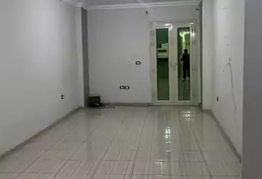 Apartments For rent - 3 rooms - floor 9