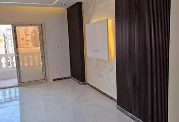 شقق للبيع - 3 غرف - بالدور 8