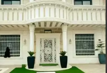 Villas For sale - 8 rooms