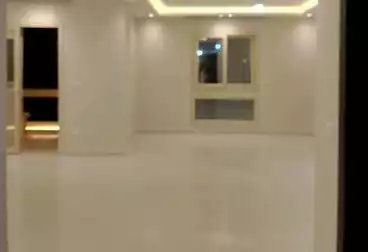 إداري للإيجار - 3 غرف - بالدور 3