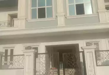 Apartments For sale - 3 rooms - floor 4