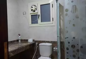 مكاتب للإيجار - 1 غرف - بالدور 1