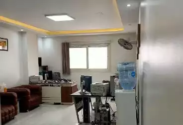 إداري للإيجار - 3 غرف - بالدور 1