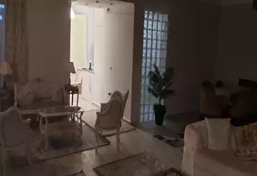 شقق للبيع - 3 غرف - بالدور 1