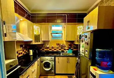 شقق للبيع - 3 غرف - بالدور 15