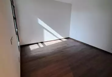 Apartments For rent - 3 rooms - floor 4