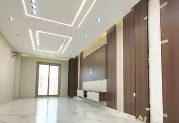 Apartments For sale - 3 rooms - floor 1