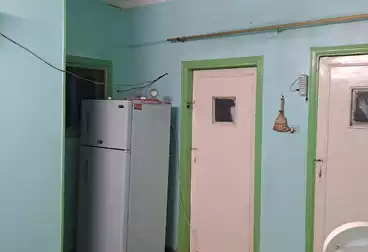 Building For sale - 4 rooms