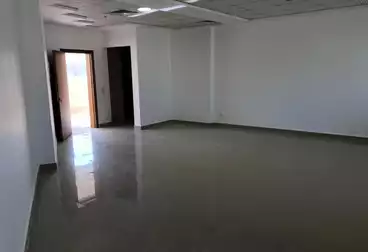 عقارات للإيجار - 1 غرف - بالدور 1