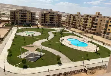 شقق للبيع - 5 غرف - بالدور 1