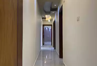 شقق للبيع - 3 غرف - بالدور 1