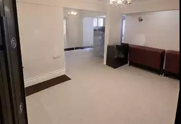 شقق للإيجار - 3 غرف - بالدور 4