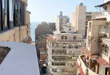 Apartments For sale - 6 rooms - floor 14