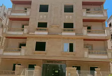 Apartments For sale - 4 rooms - floor 1