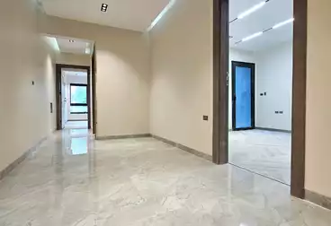 مكاتب للإيجار - 3 غرف - بالدور 2