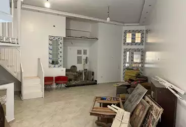 إداري للإيجار - 3 غرف - بالدور 0