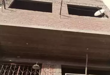 منزل / بيت للبيع - 10 غرف