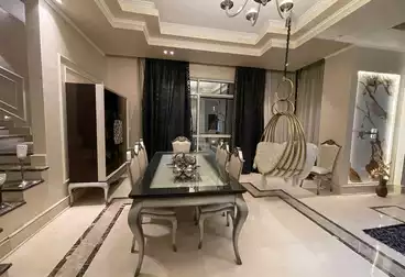 Apartments For rent - 5 rooms - floor 3