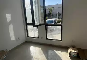 مكاتب للبيع - 2 غرف - بالدور 1