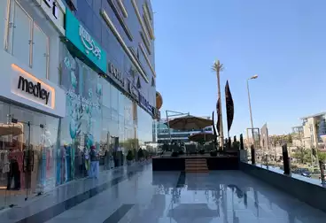 تجاري للإيجار - بالدور 0
