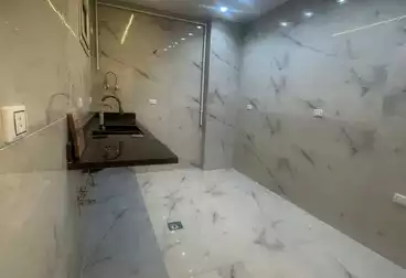 عقارات للبيع - 4 غرف - بالدور 5