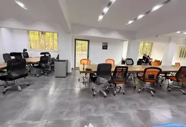 Administrative For rent - 6 rooms - floor 0