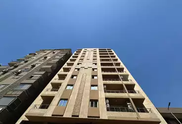 شقق للبيع - 3 غرف - بالدور 4