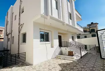 Villas For sale - 8 rooms