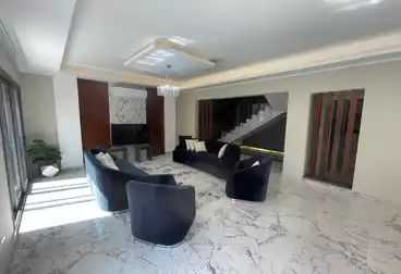 Apartments For sale - 3 rooms - floor 1