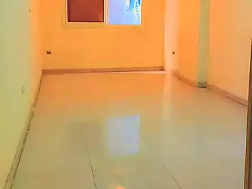 Apartments For sale - 2 rooms - floor 1
