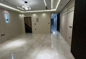 عقارات للبيع - 3 غرف - بالدور 9