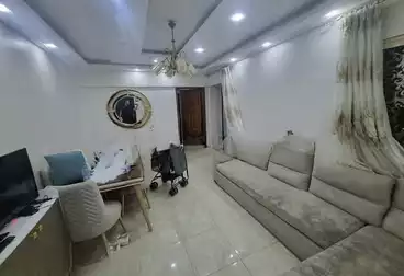 Apartments For sale - 2 rooms - floor 4