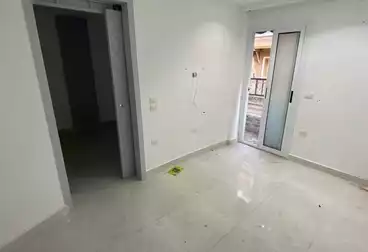 undefined undefined - 2 rooms - floor 2