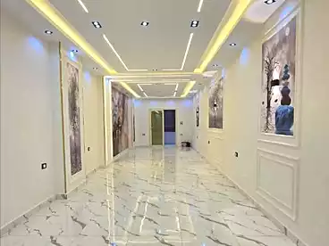 شقق للبيع - 3 غرف - بالدور 1