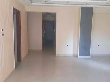 عقارات للبيع - 3 غرف - بالدور 8