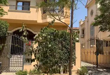 Villas For sale - 6 rooms