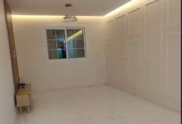 Apartments For sale - 2 rooms - floor 5